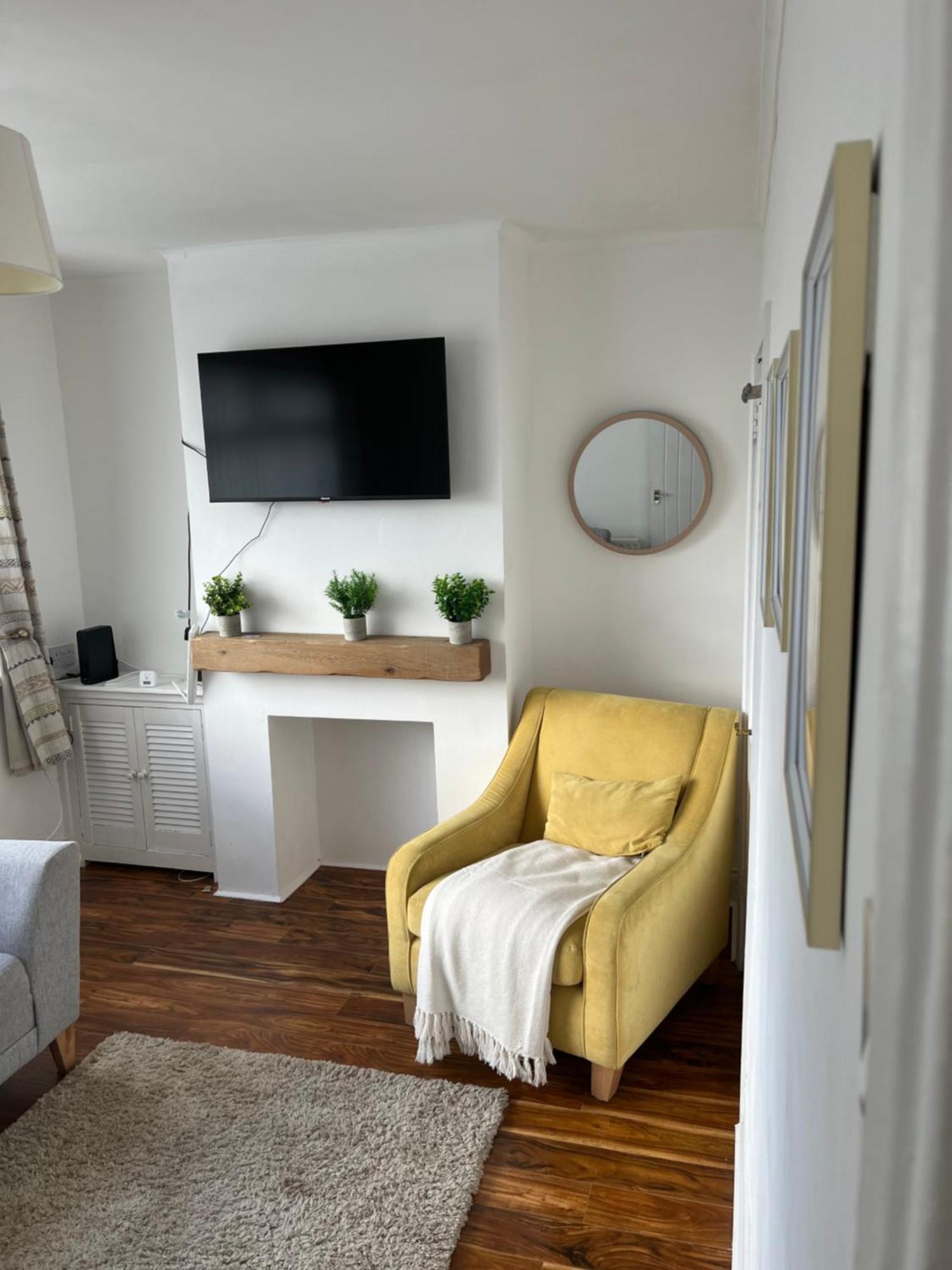 2 Bedroom House In Belfast With Garden Экстерьер фото