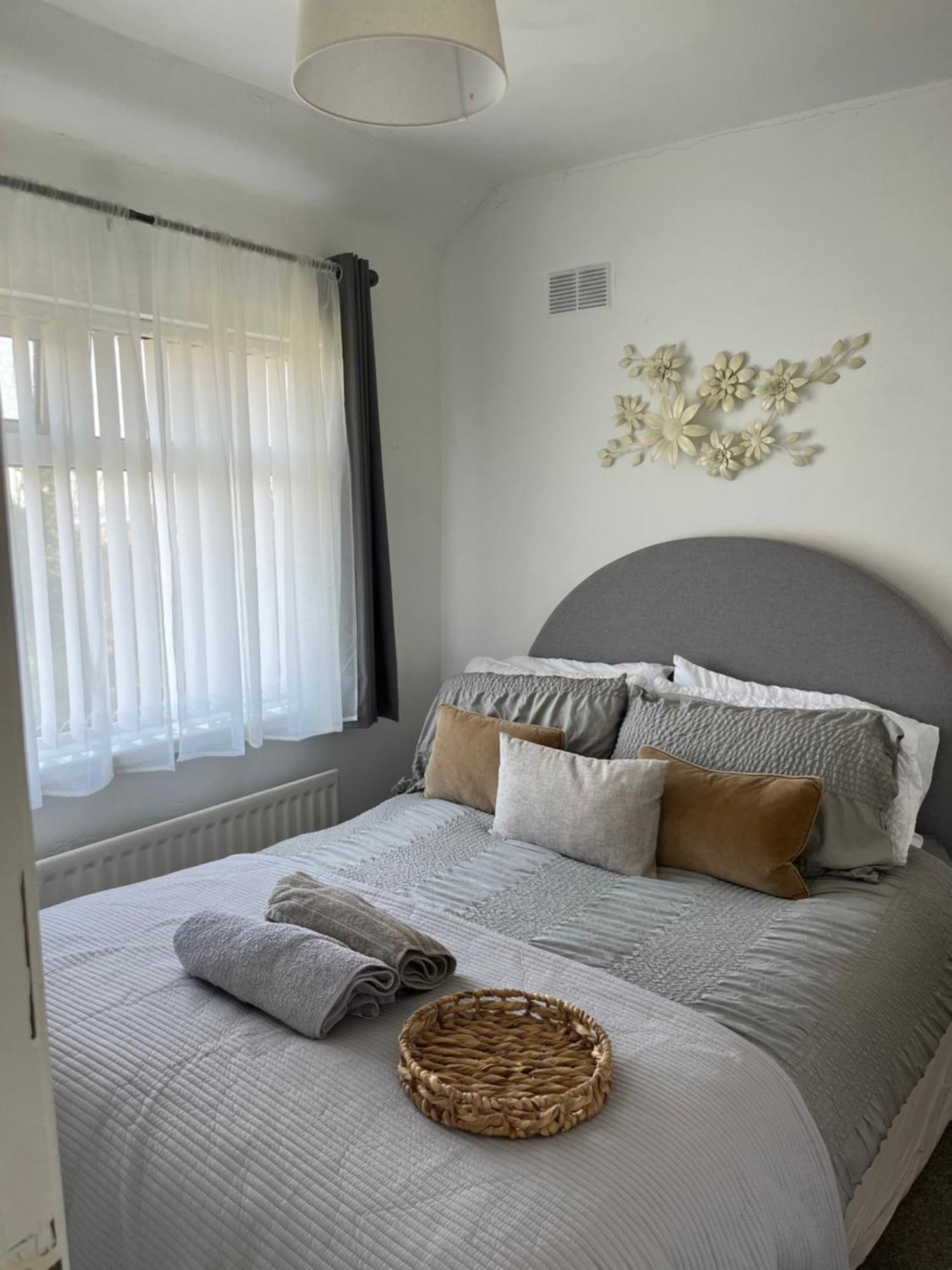 2 Bedroom House In Belfast With Garden Экстерьер фото
